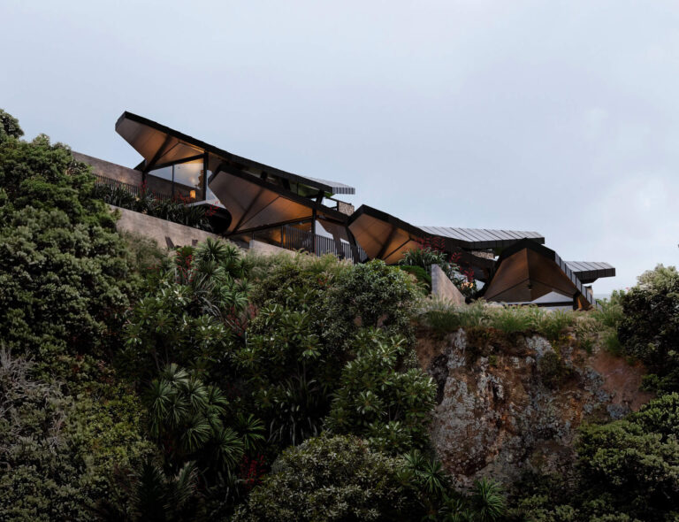 Waiheke Clifftop